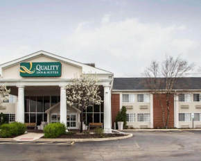 Отель Quality Inn and Suites St Charles -West Chicago  Сент-Чарльз